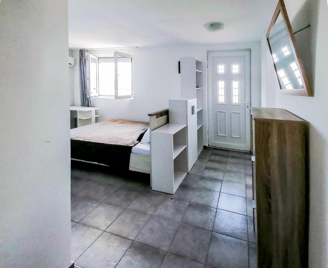 Apartments Siesta Tivat Zewnętrze zdjęcie