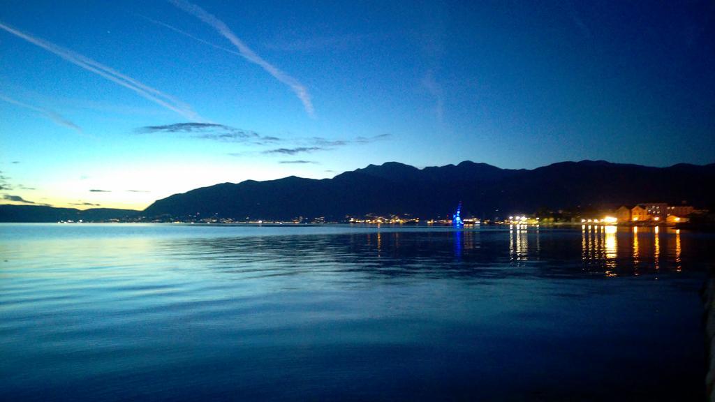 Apartments Siesta Tivat Zewnętrze zdjęcie